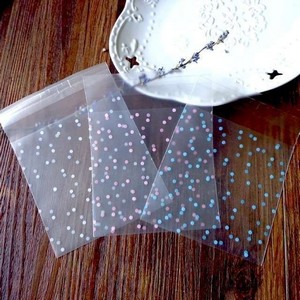 Veja mais sobre sacos de celofane com adesivo
