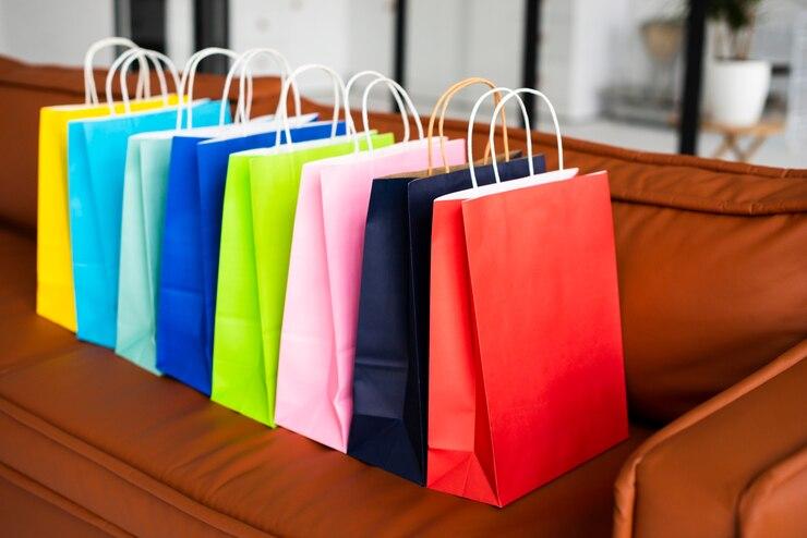 Sacos de Celofane com Adesivo: A Solução Perfeita para Embalagens Criativas